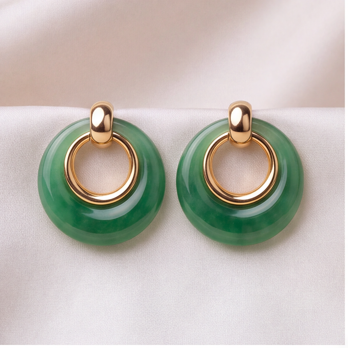 1786326056_fe35262d-1 Green Jade Donut Drop Earrings with Gold-Tone Loop - 图片 1