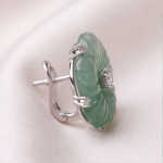 Carved Jade Flower Earrings with Brilliant Centre - 图片 4