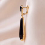 Black Onyx Elongated Drop Earrings in Gold Tone - 图片 4