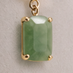 Emerald-Cut Jade Drop Earrings with Wavy Gold Hoop - 图片 3