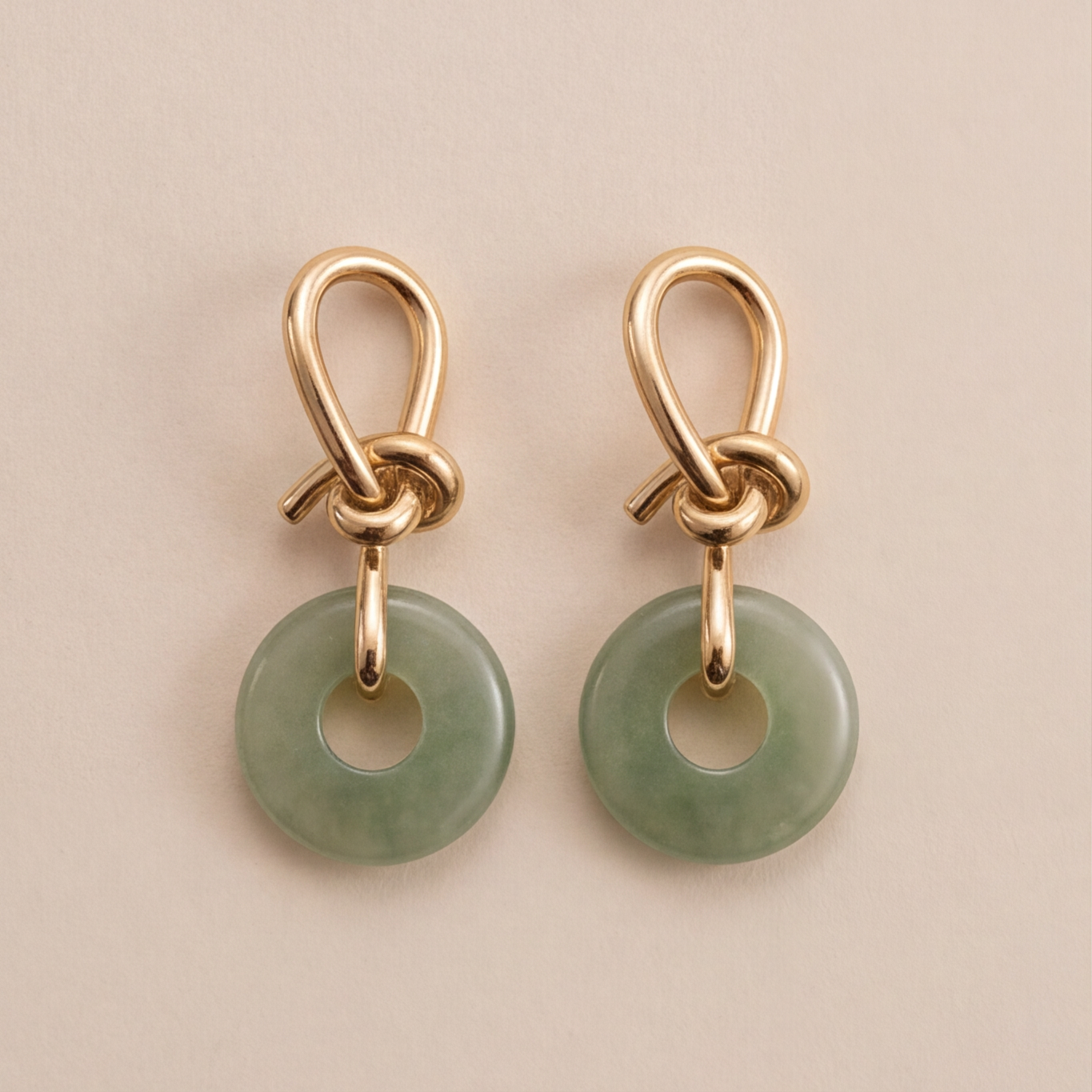 1786327391_e41d213d-1 Jade Donut Earrings with Gold Knot Top - 图片 1