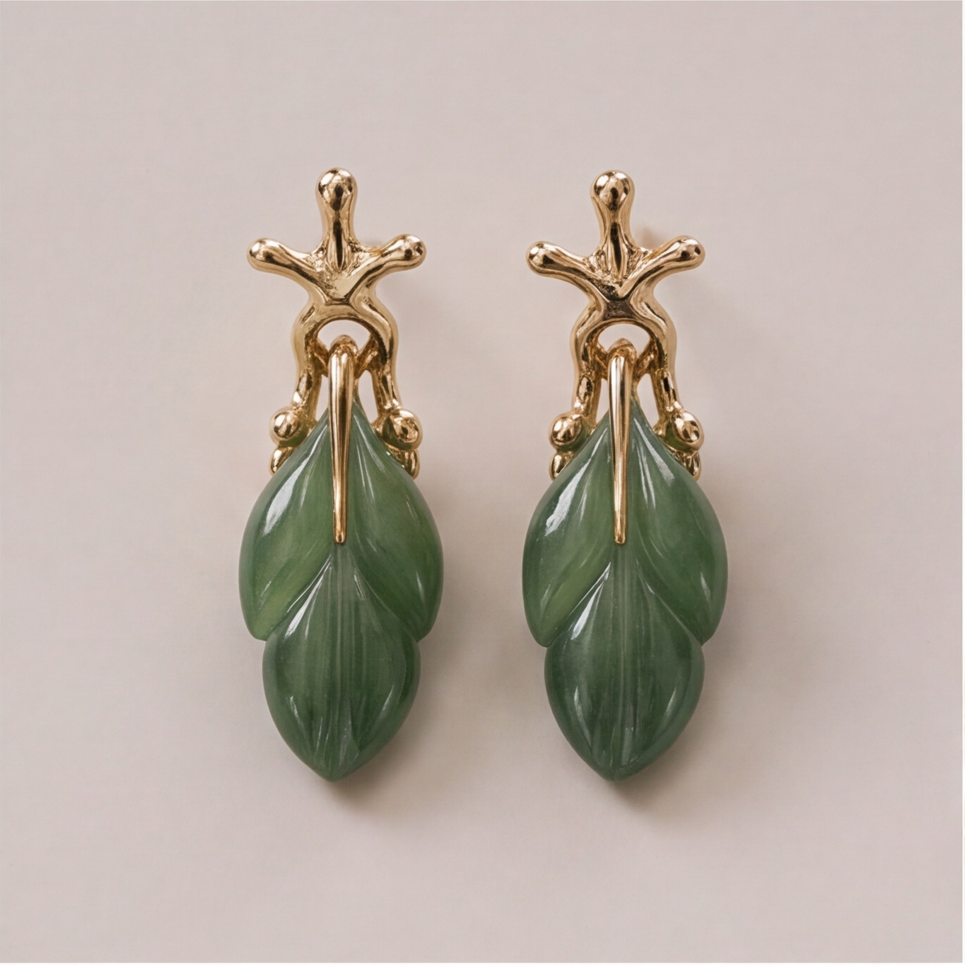 1786327401_ac7a0d1c-5 Carved Jade Leaf Drop Earrings with Sculpted Gold Cap - 图片 1