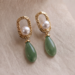 Pearl and Jade Teardrop Earrings with Hammered Gold Frame - 图片 7