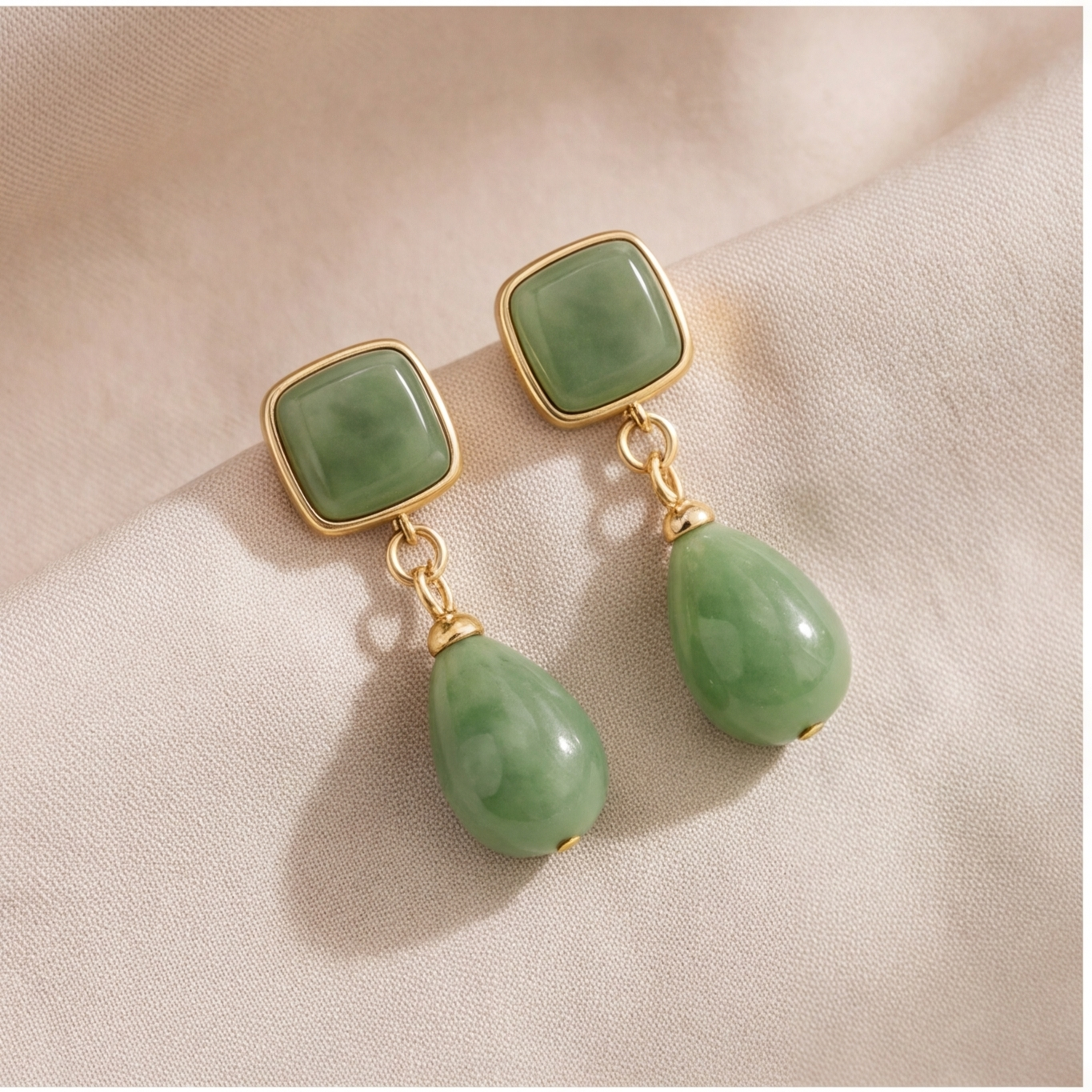 1786327742_a99801f9-4 Square and Teardrop Jade Two-Stone Earrings - 图片 1