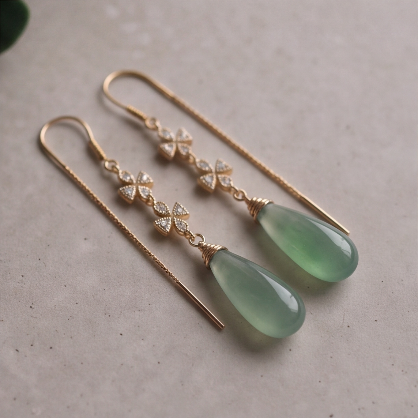 1786328096_0cee2ec5-8 Chalcedony Briolette Threader Earrings with Floral Pave - 图片 1