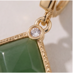 Kite-Set Square Jade Huggie Drop Earrings - 图片 5