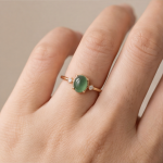Oval Jade Cabochon Ring with Graduated Cubic Zirconia Shoulders in Gold Tone - Image 6