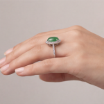 Oval Jade Double Halo Ring in Rhodium-Plated Sterling Silver - 图片 6