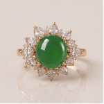 Oval Jade Cabochon Sunburst Cluster Ring in Yellow Gold Tone - 图片 4