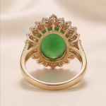 Oval Jade Ballerina Ring with Baguette Surround in Gold Tone - 图片 4