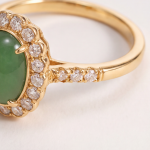 Oval Green Jade Cabochon Halo Ring in Gold Tone - 图片 9