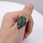 Skull and Green Agate Ring in Antiqued Stainless Steel - 图片 5