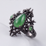 Pear-Cut Green Agate Thorn Ring in Blackened Silver