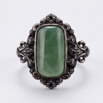 Rectangular Green Jade Ring with Filigree Frame in Antiqued Gunmetal - 图片 7