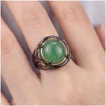 Domed Green Jade Ring with Two-Tone Flame Detail - 图片 2