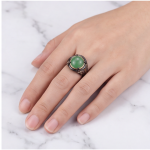 Domed Green Jade Ring with Two-Tone Flame Detail - 图片 7