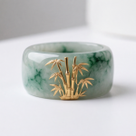 Moss-in-Snow Jade Band Ring with Gold Bamboo Motif - 图片 6