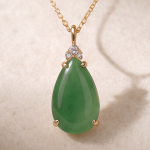 Pear-Shaped Green Jade Drop Pendant Necklace in Gold Tone - 图片 7