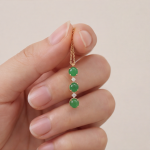 Graduated Green Jade Three-Stone Drop Necklace in Gold Tone - 图片 6