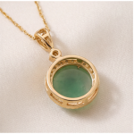 Round Jade Cabochon Halo Pendant Necklace in Gold Tone - 图片 4