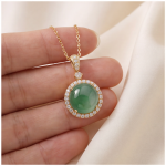 Round Jade Cabochon Halo Pendant Necklace in Gold Tone - 图片 5