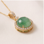 Round Jade Cabochon Halo Pendant Necklace in Gold Tone - 图片 3