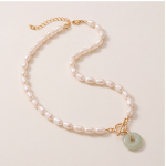 Jade Donut Pendant Necklace with Freshwater Pearls and Toggle Clasp - 图片 3