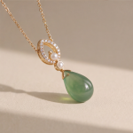 Jade Teardrop Pendant Necklace with Pearl and Cubic Zirconia Bail - 图片 3