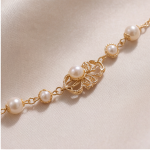 Carved Jade Disc Necklace with Pearl Stations and Filigree Bow - 图片 10
