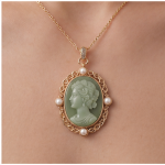 Green Cameo Pendant Necklace with Freshwater Pearls in Gold Tone - 图片 5