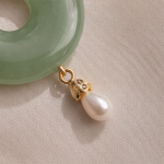 Jade Donut Pendant Necklace with Openwork Bail and Pearl Drop - 图片 5