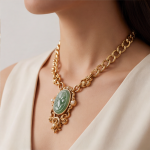 Carved Jade Cabochon Pendant on Chunky Gold Curb Chain - 图片 9
