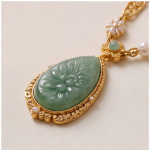 Carved Jade Teardrop Pendant Necklace with Floral Relief and Pearls - 图片 4