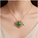 Round Green Jade Scrollwork Brooch Pendant in Gold-Plated Brass - 图片 5