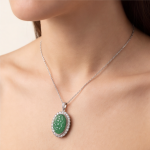 Oval Carved Green Jade Halo Pendant in Sterling Silver - 图片 2