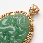 Large Carved Green Jade Oval Pendant with Greek Key Border - 图片 6