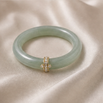 Pale Green Jade Bangle with Pave Gold Band Accent - 图片 9