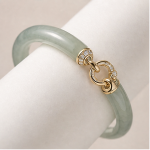 Jade Bangle with Gold Interlocking Ring and Pave Accent - 图片 3