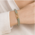Jade Bangle with Gold Interlocking Ring and Pave Accent - 图片 2