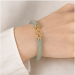 Jade Bangle with Gold Interlocking Ring and Pave Accent - 图片 4