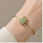 Emerald-Cut Green Jade Open Cuff Bracelet in Gold Tone - 图片 2