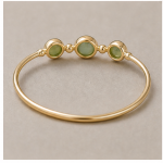 Three-Stone Green Aventurine Bangle Bracelet with Gold Bead Spacers - 图片 8