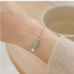 Round Green Jade and Pearl Station Bracelet in Gold-Plated Brass - Image 4