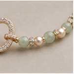 Pave Circle Link Bracelet with Green Jade and Champagne Pearls - 图片 7