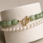 Green Jade and Pearl Bracelet with Front Toggle Clasp in Gold Tone - Image 9