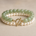 Green Jade and Pearl Bracelet with Front Toggle Clasp in Gold Tone - Image 3
