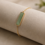 Green Jade Bar Bracelet in Gold-Plated Brass - 图片 4
