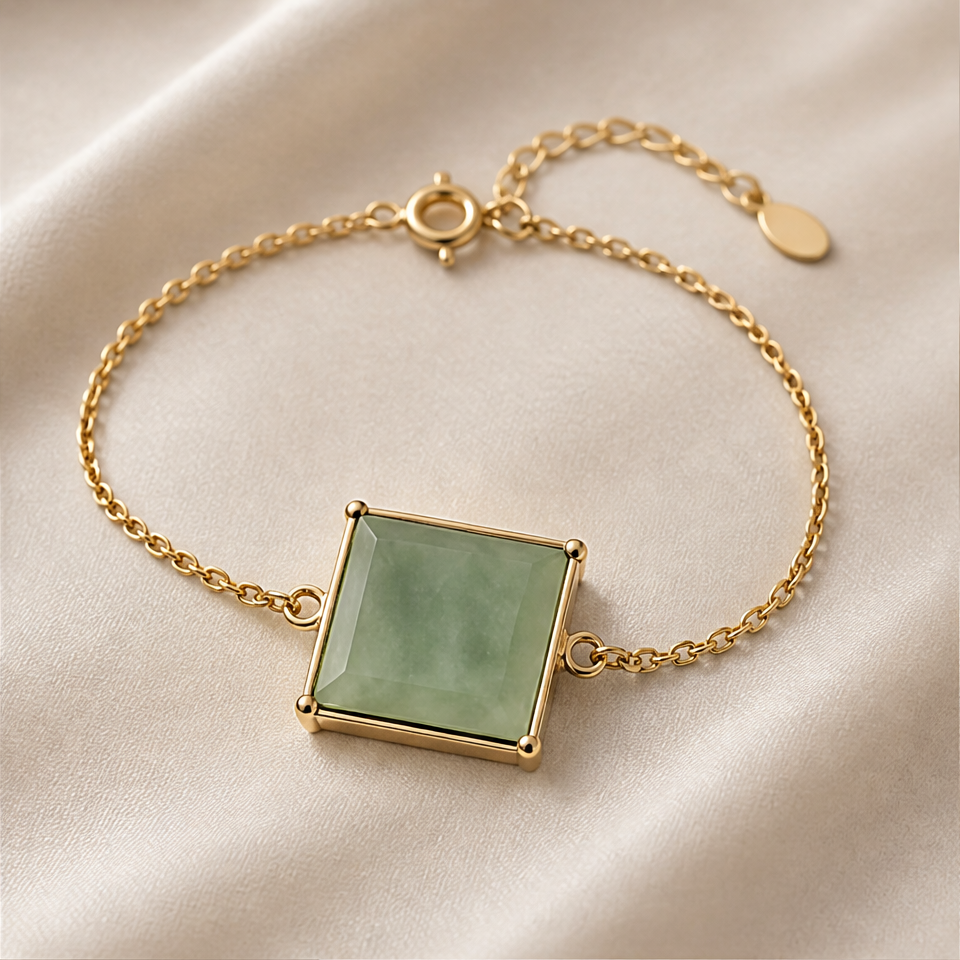 1786598990_3e6e7b40-2 Large Square Green Jade Bracelet in Gold-Plated Brass - 图片 1