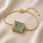 Large Square Green Jade Bracelet in Gold-Plated Brass - 图片 3