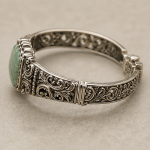Antiqued Silver Scrollwork Bracelet with Cushion Green Jade - 图片 8